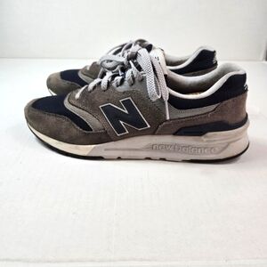 New Balance 997H Grey and Navy Men's Size 9.5 Running Shoes